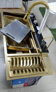 Multifunctional smart Kitchen gold-plaited Sink made of stainless steel