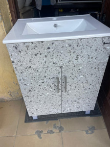 Modern back and gold bathroom basin faucet