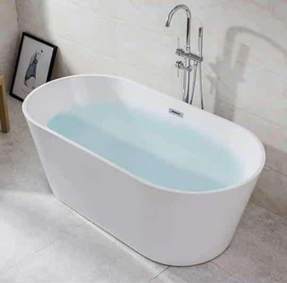 WOODBRIDGE 67-inch Acrylic Freestanding Bathtub 