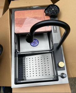 multifunctional waterfall Kitchen sink set