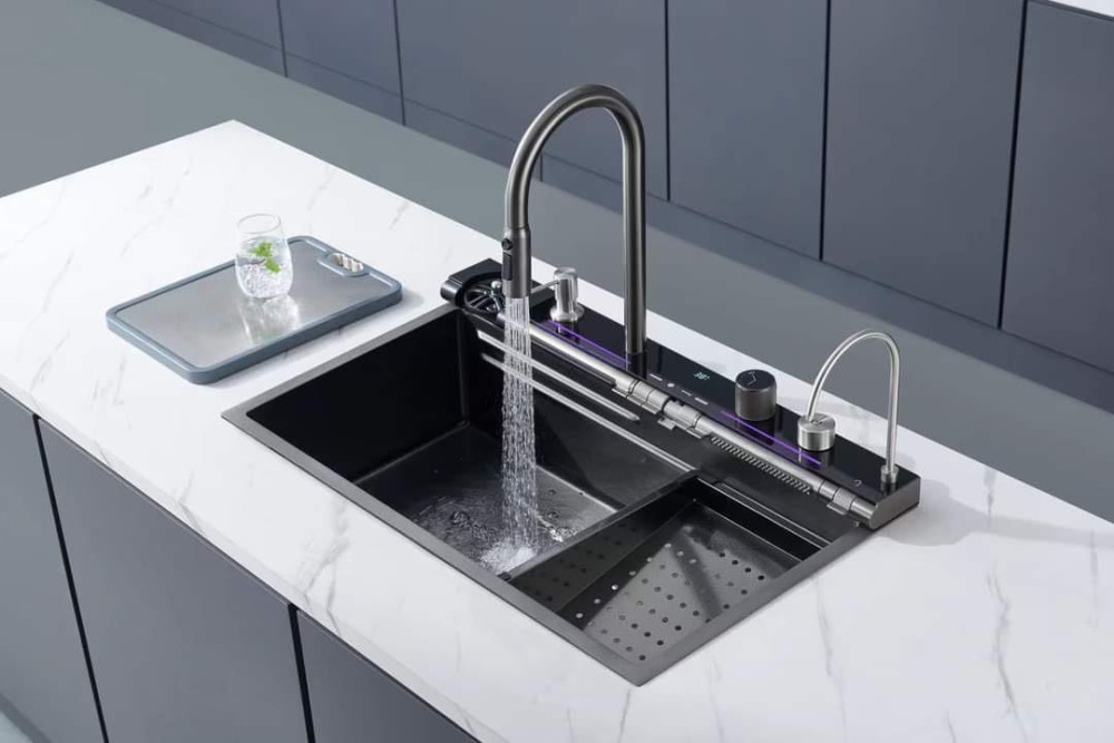 Smart Waterfall Kitchen Sink