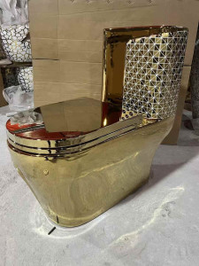 Luxury one-piece ceramic Gold Toilet with a geometric pattern