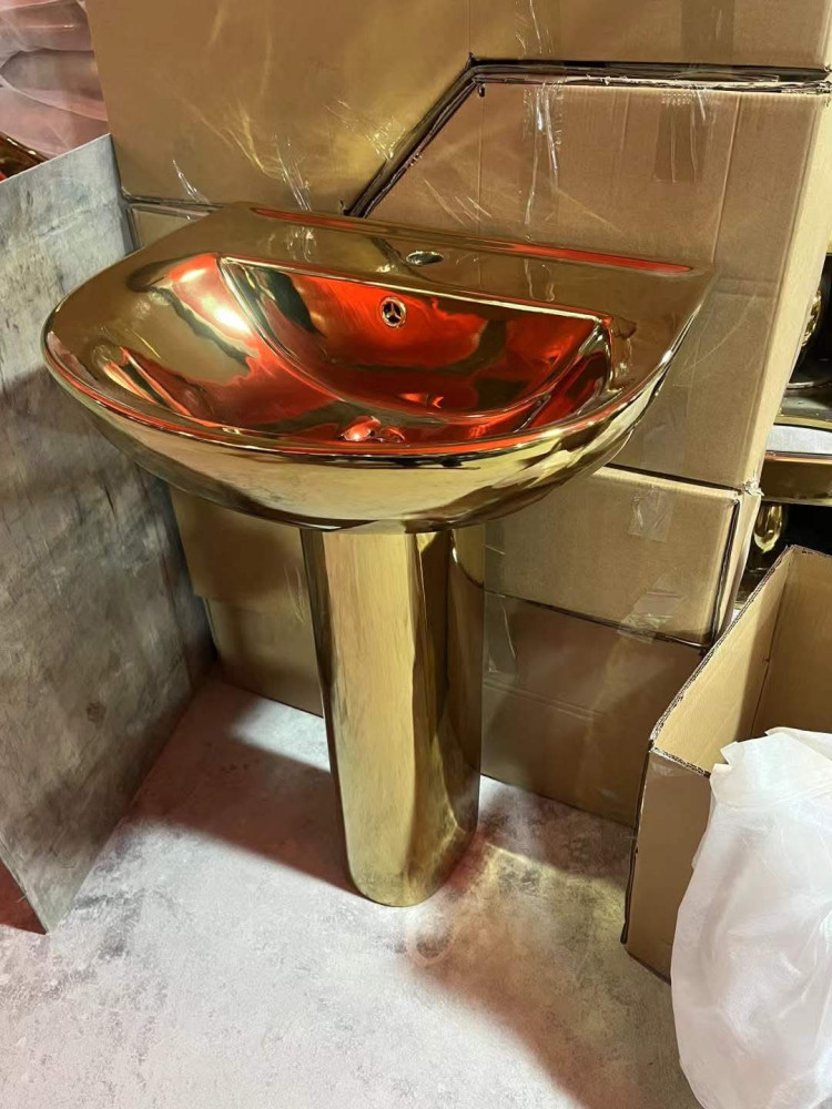 gold-plaited pedestal wash basin is a luxury porcelain bathroom sink
