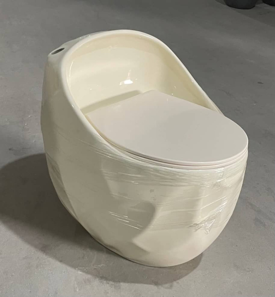 luxury golden toilet