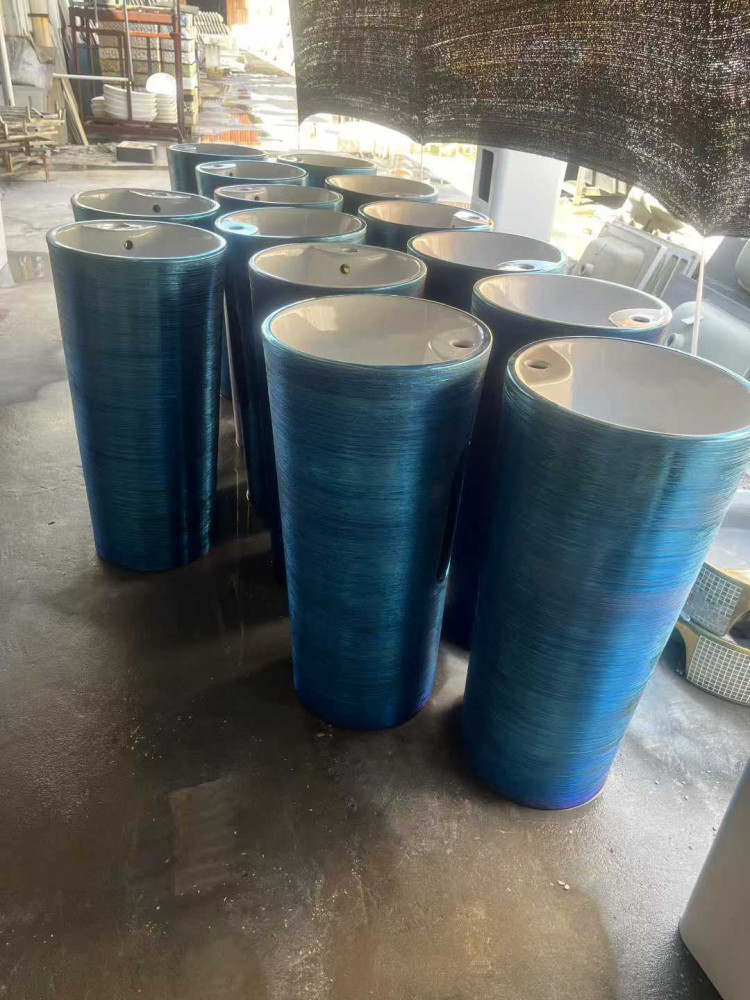 fine fixtures Vannes round pedestal bathroom sinks