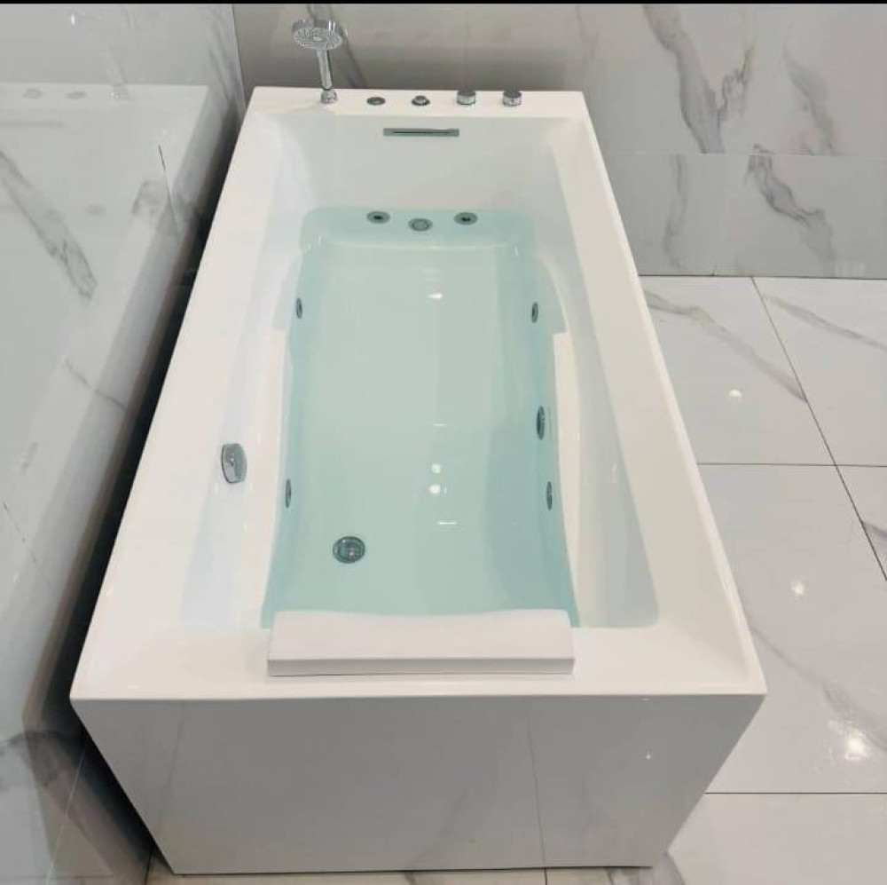 White acrylic whirlpool or massage bathtub